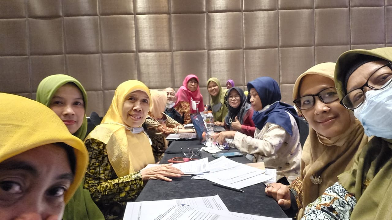 KEGIATAN KELOMPOK 4 PROPINSI JAWA TIMUR